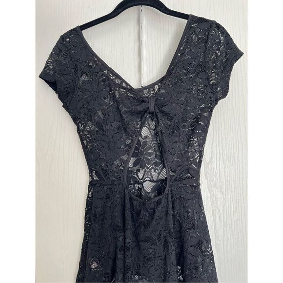 Lovely 153 Blouse - Picture 4 of 6